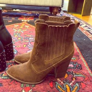 Dolce Vita leather suede boots
